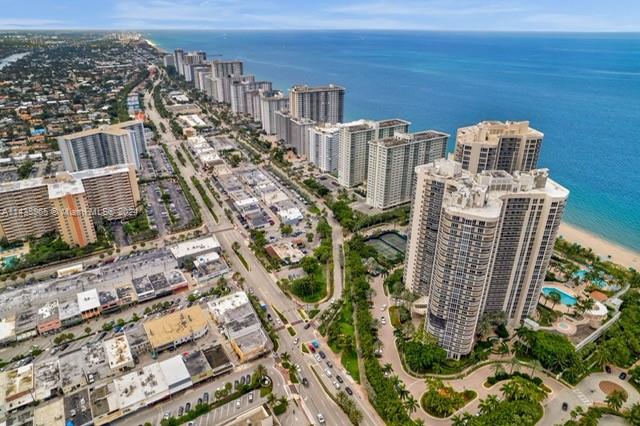 OAKLAND PARK - Residential Income