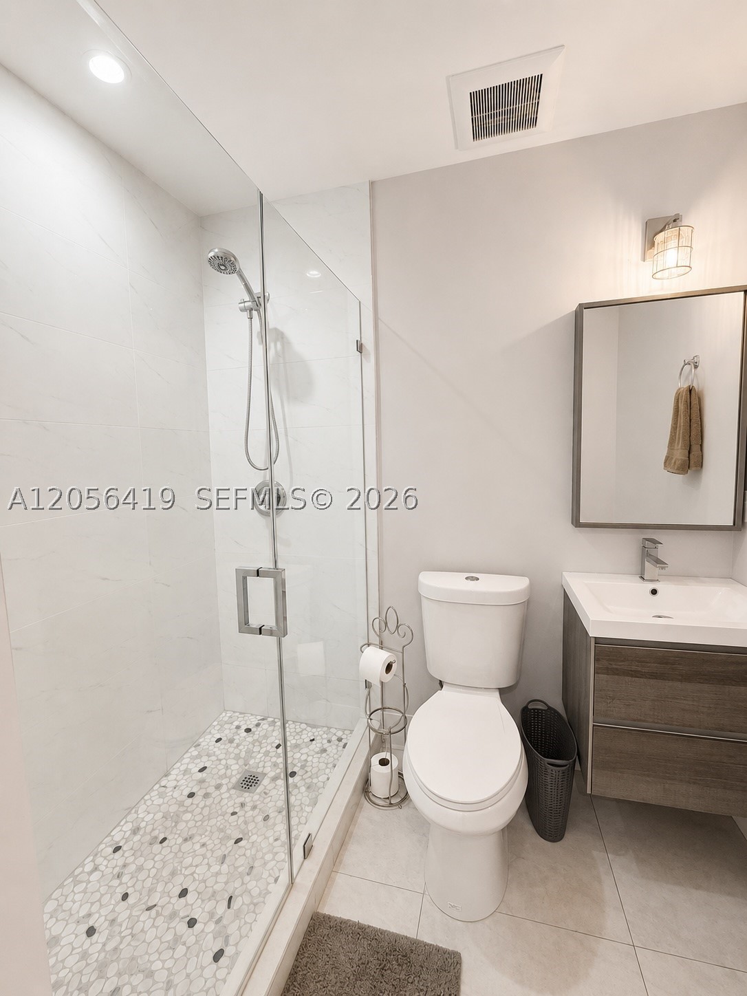 KEY LARGO OCEAN RESORT CO - Residential Lease