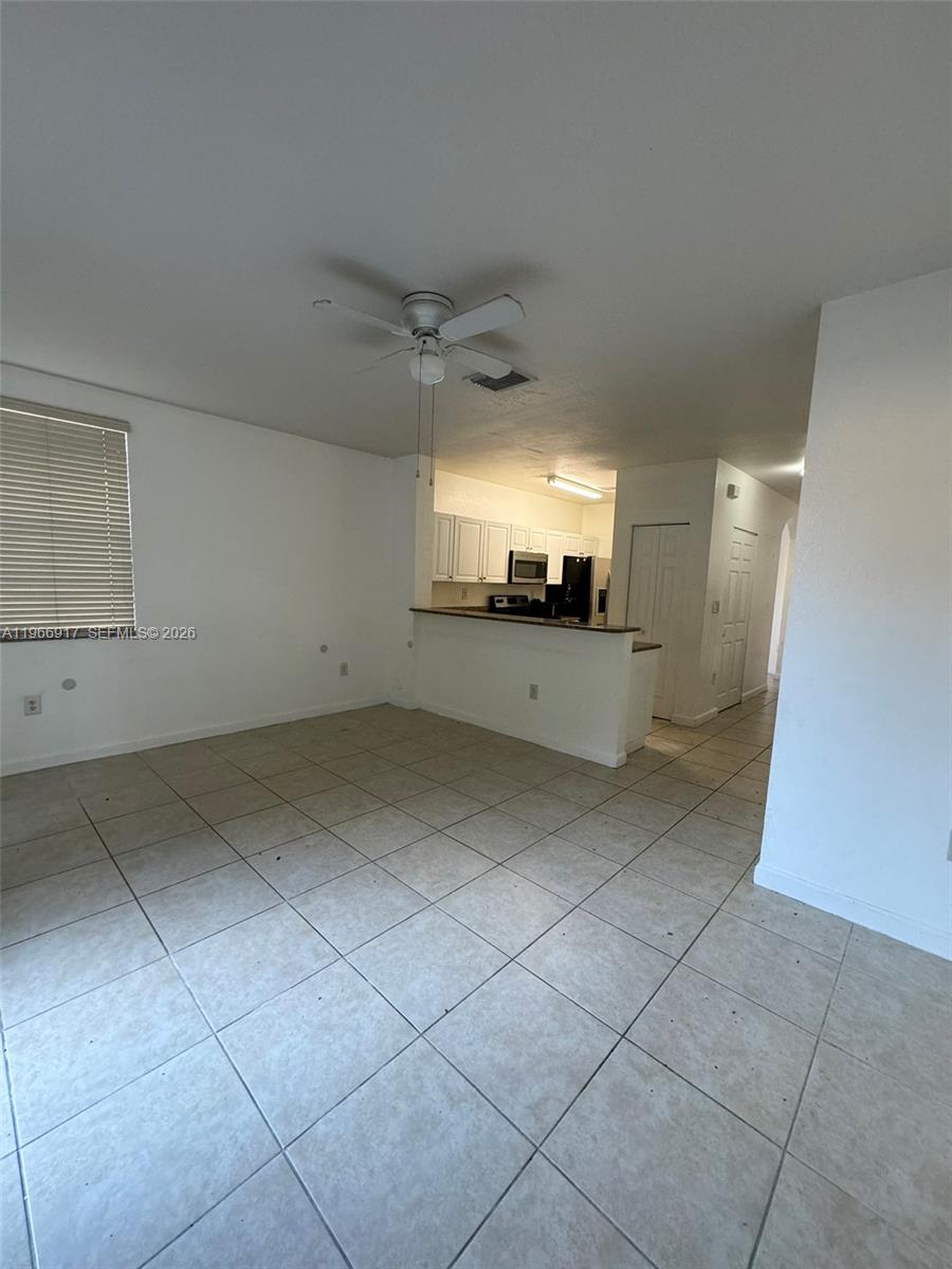 THE SHORES CONDO NO 1 - Residential