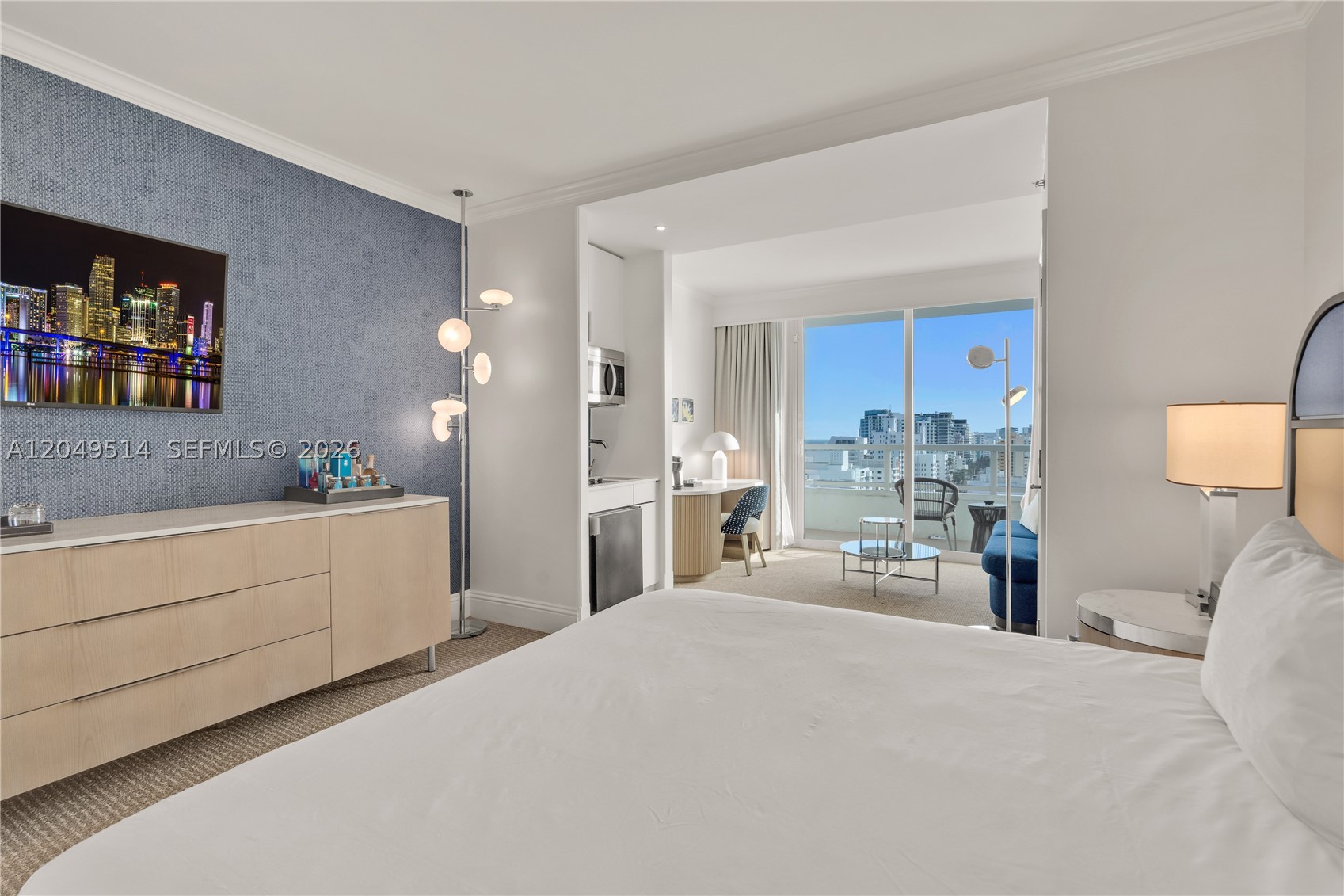 FONTAINEBLEAU II CONDO - Residential Lease