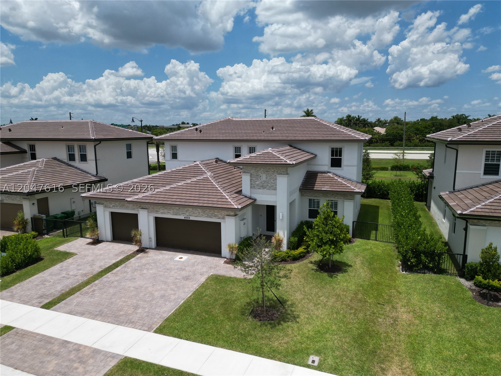 CRESCENT RIDGE - Residential Lease