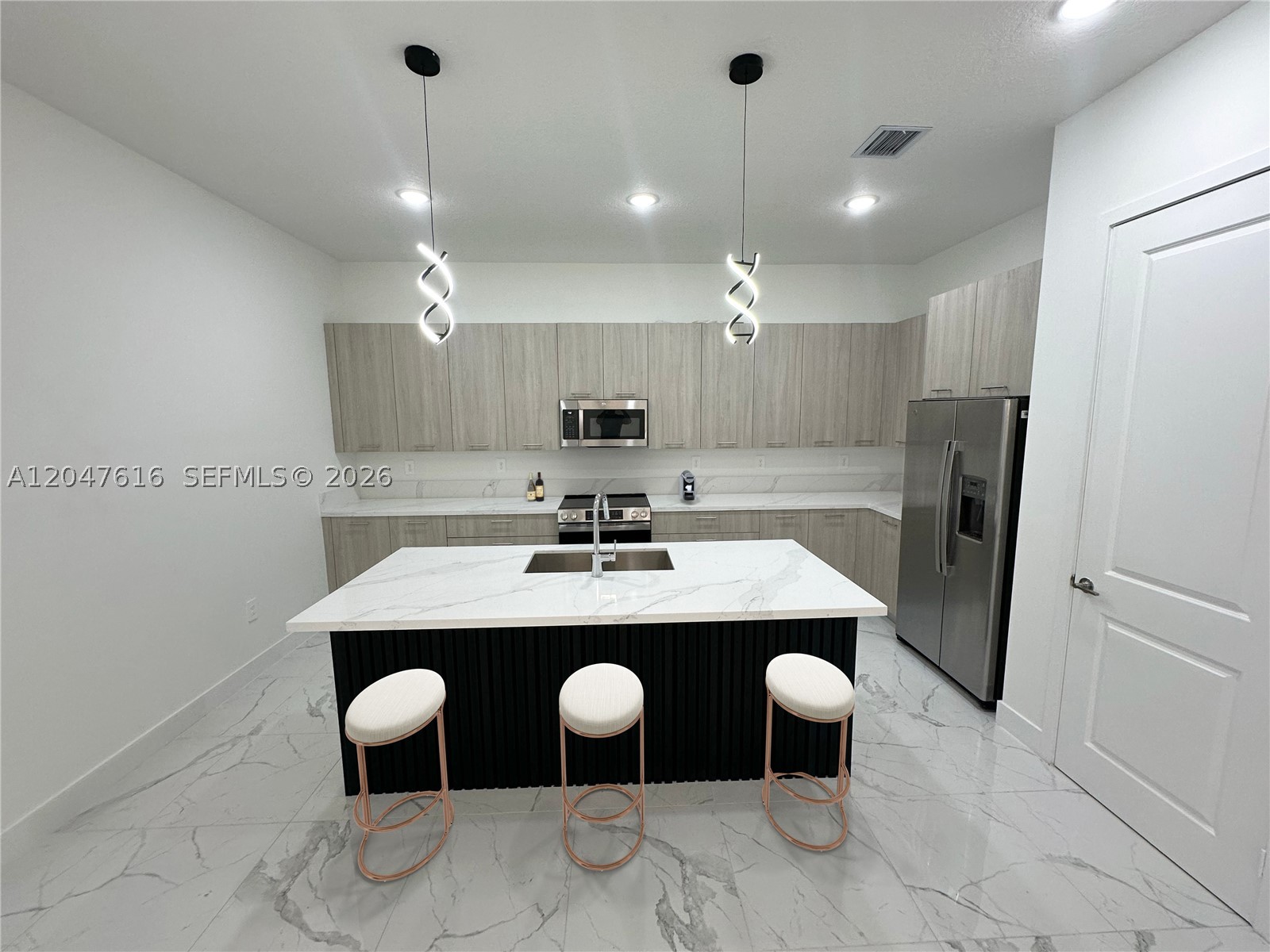 CRESCENT RIDGE - Residential Lease
