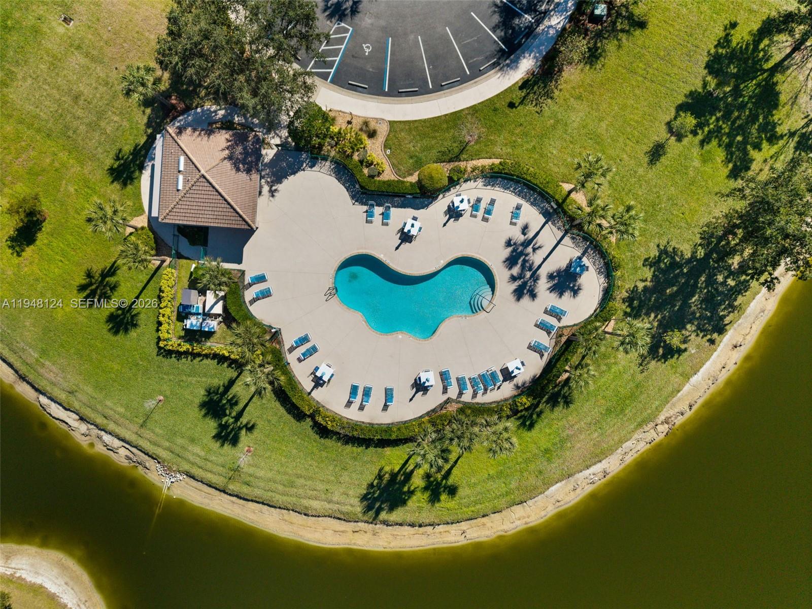 Suncoast Lakes - Residential