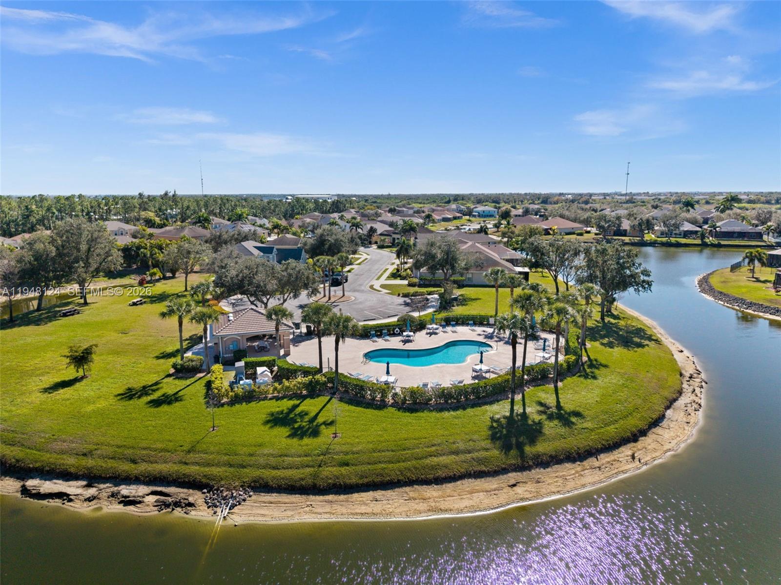 Suncoast Lakes - Residential