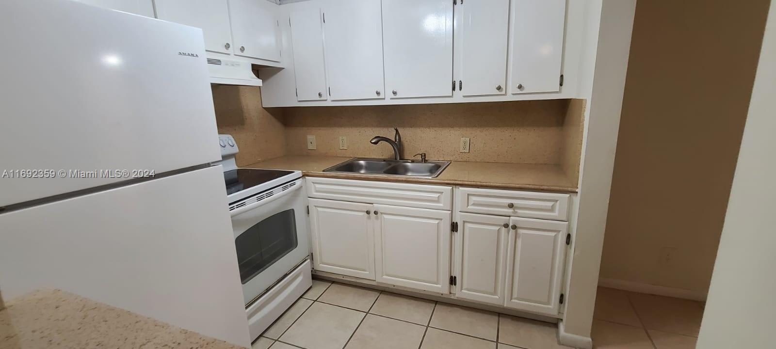 MANSFIELD AT CENTURY VILL - Residential