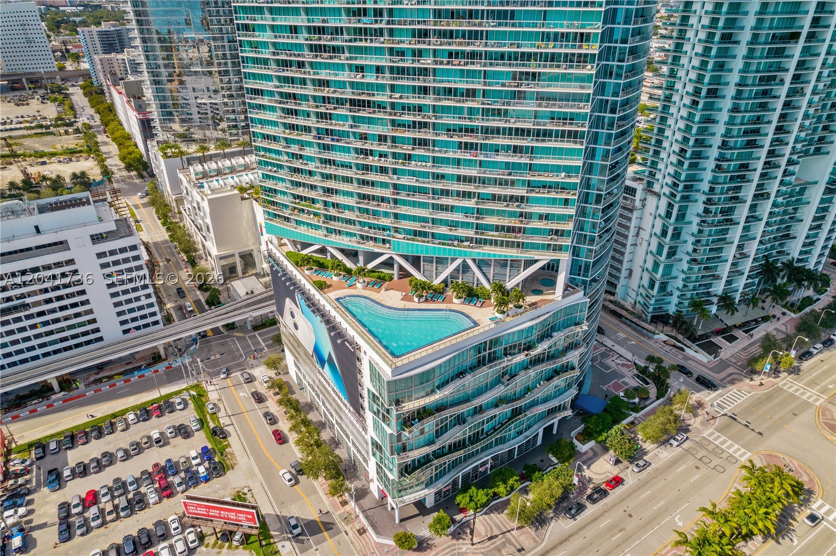 MARINABLUE CONDO - Residential