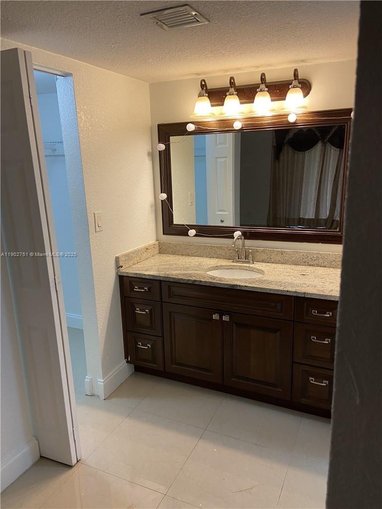 SUNRISE ISLAND CONDOMINIU - Residential