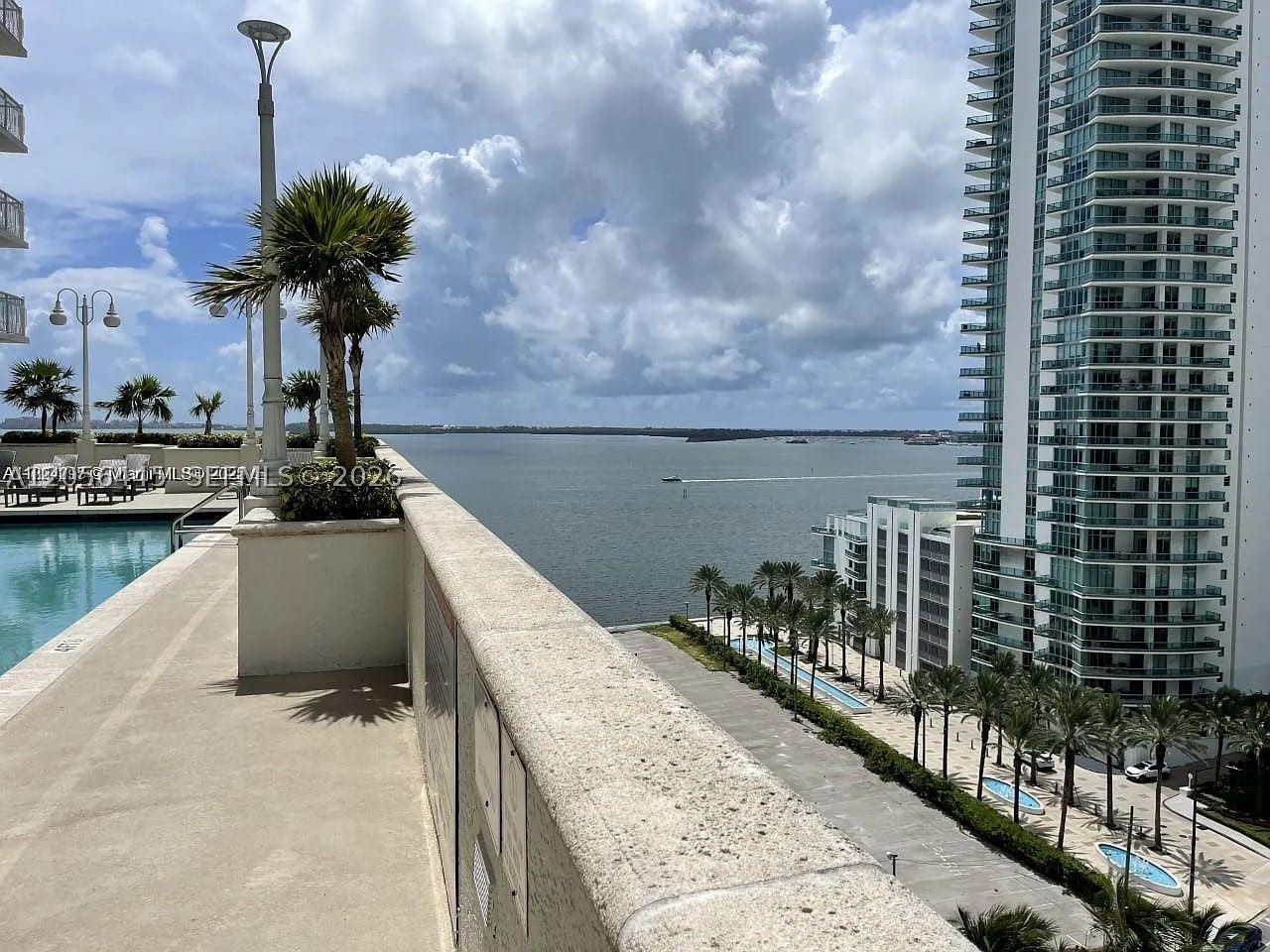 THE CLUB AT BRICKELL BAY - Residential