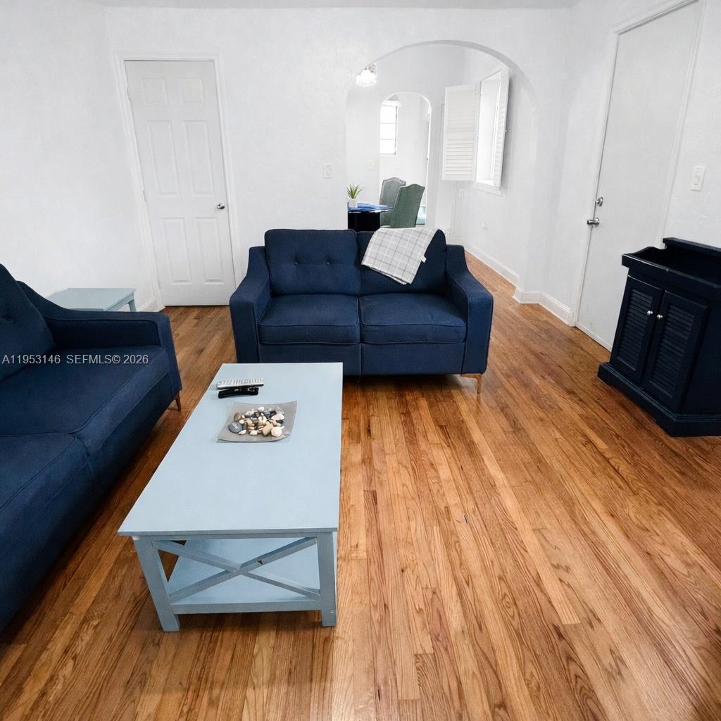 VILLA GATSBY CONDO - Residential