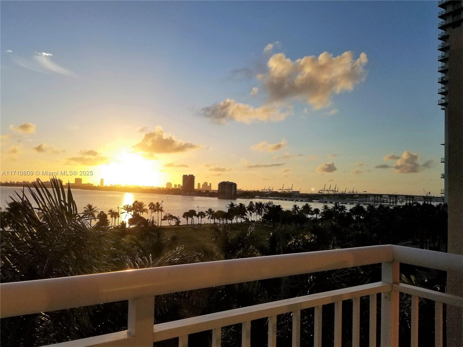 CITE CONDO - Residential Lease