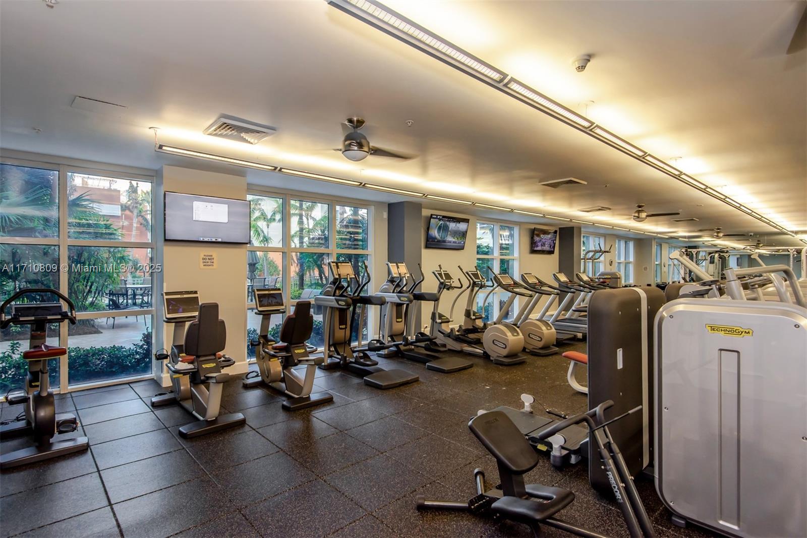 CITE CONDO - Residential Lease