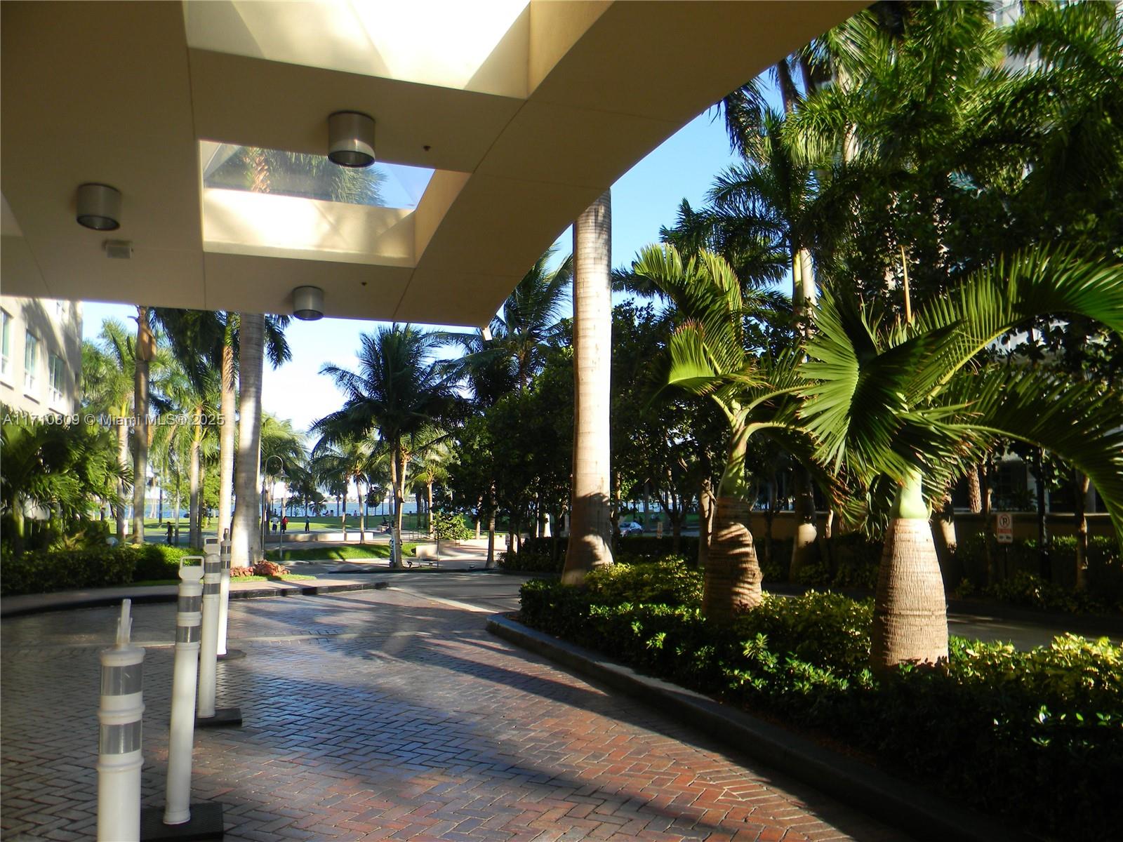 CITE CONDO - Residential Lease