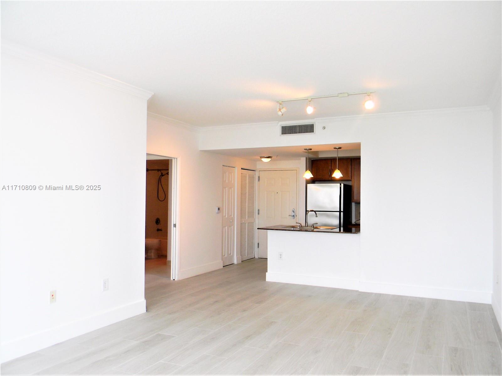 CITE CONDO - Residential Lease
