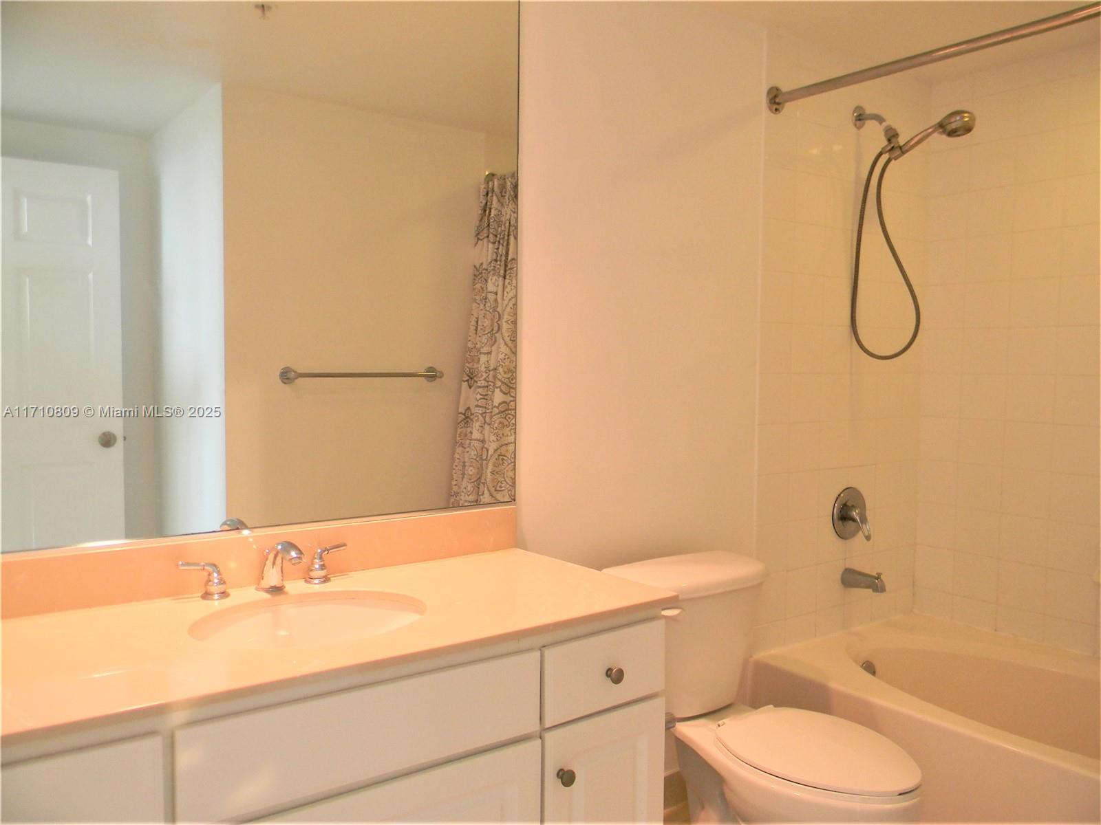 CITE CONDO - Residential Lease