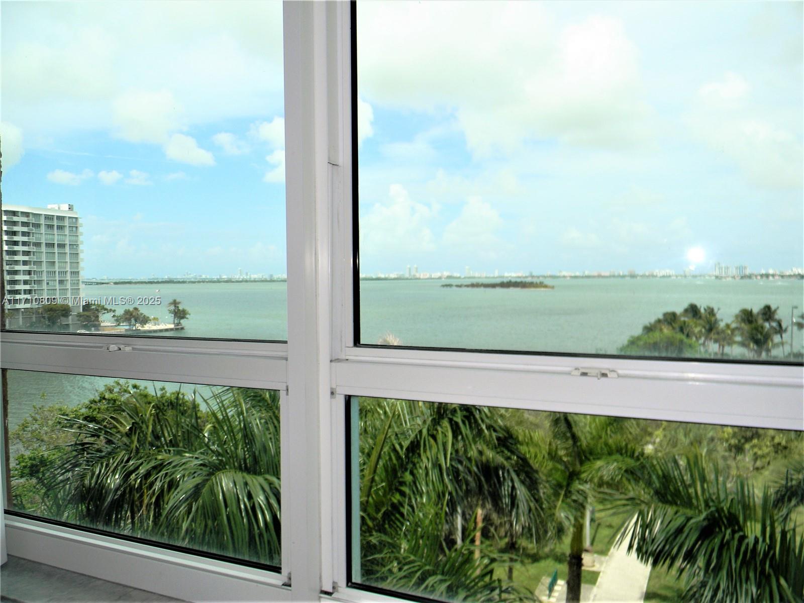 CITE CONDO - Residential Lease