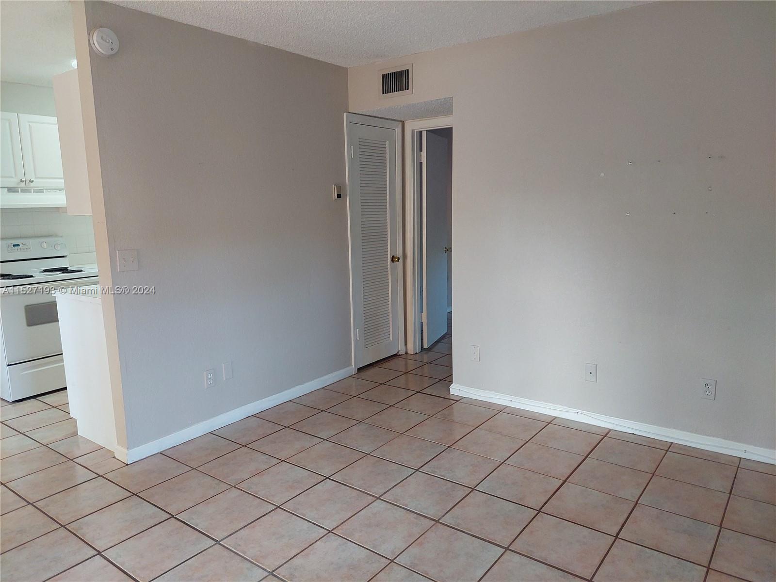 SEA BREEZE II CONDO - Residential