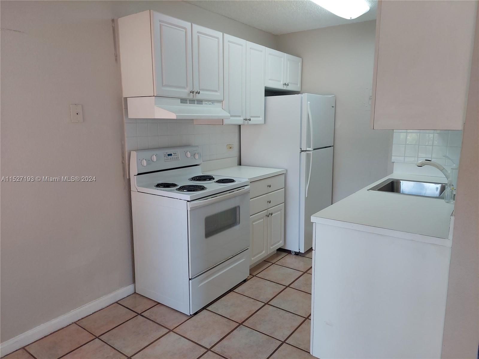 SEA BREEZE II CONDO - Residential