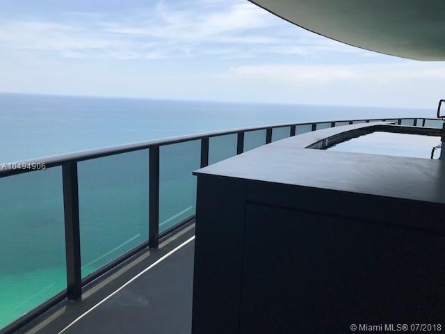 PORCSHE DESIGN TOWER - Residential