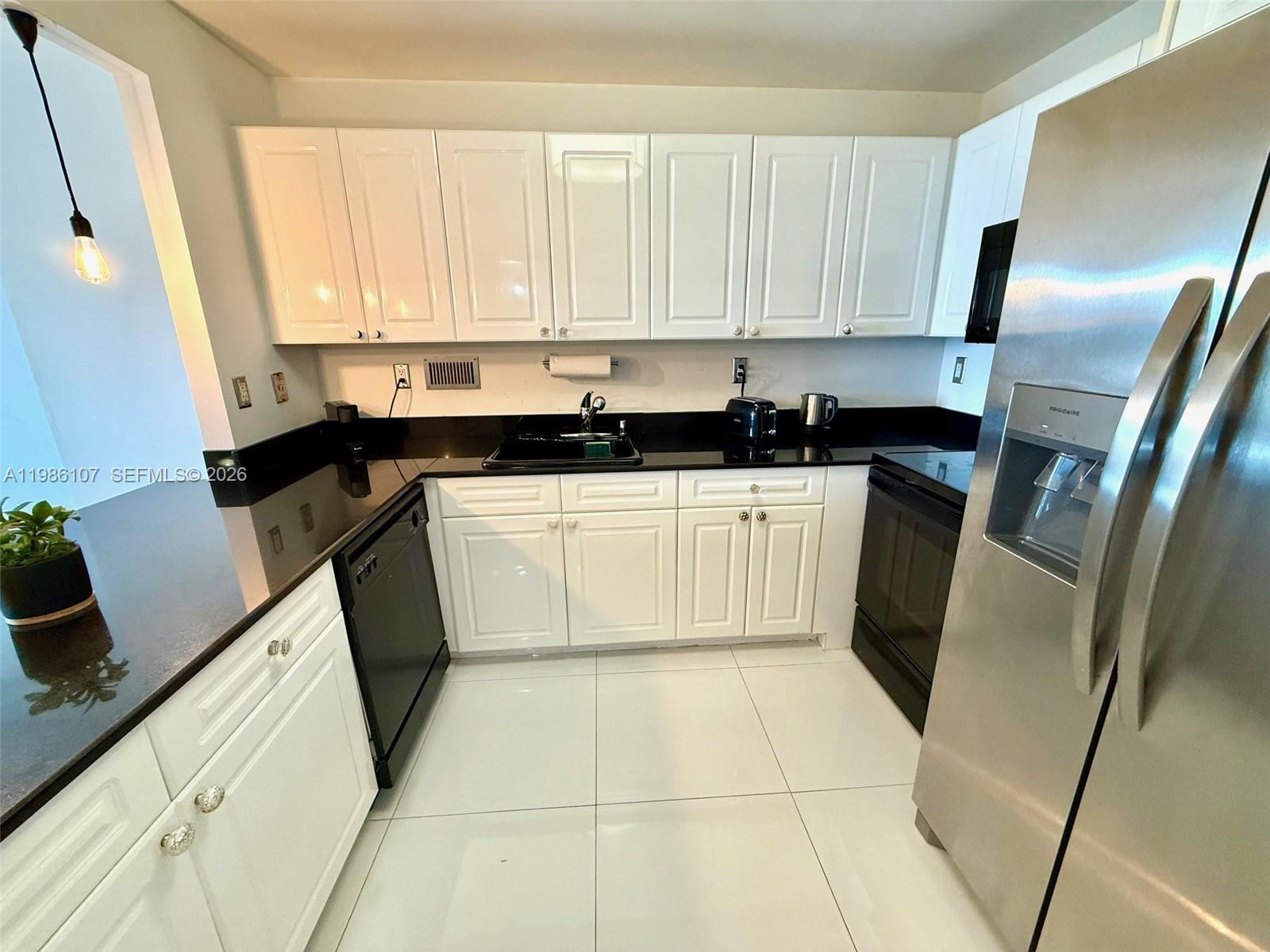 RONEY PALACE CONDO - Residential