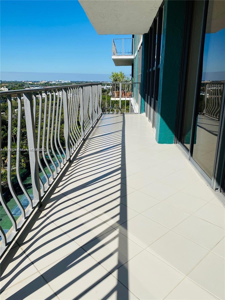 THE PALM BAY YACHT CLUB C - Residential