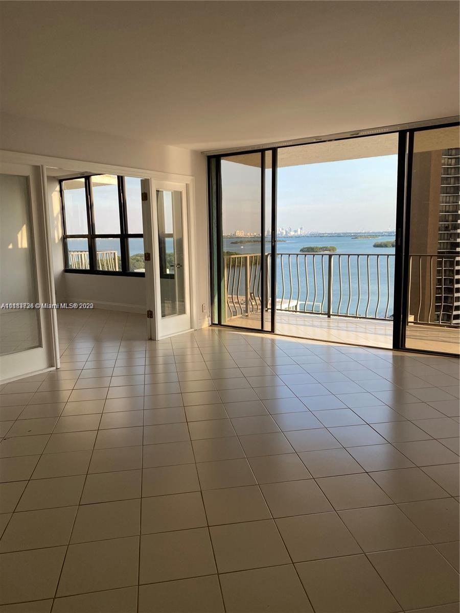 THE PALM BAY YACHT CLUB C - Residential