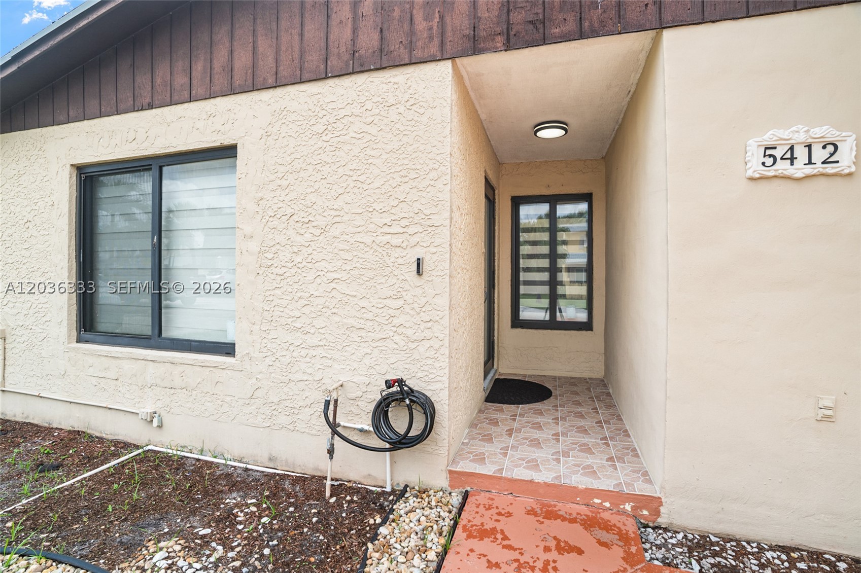 LAKES OF ACADIA UNIT 3 TH - Residential