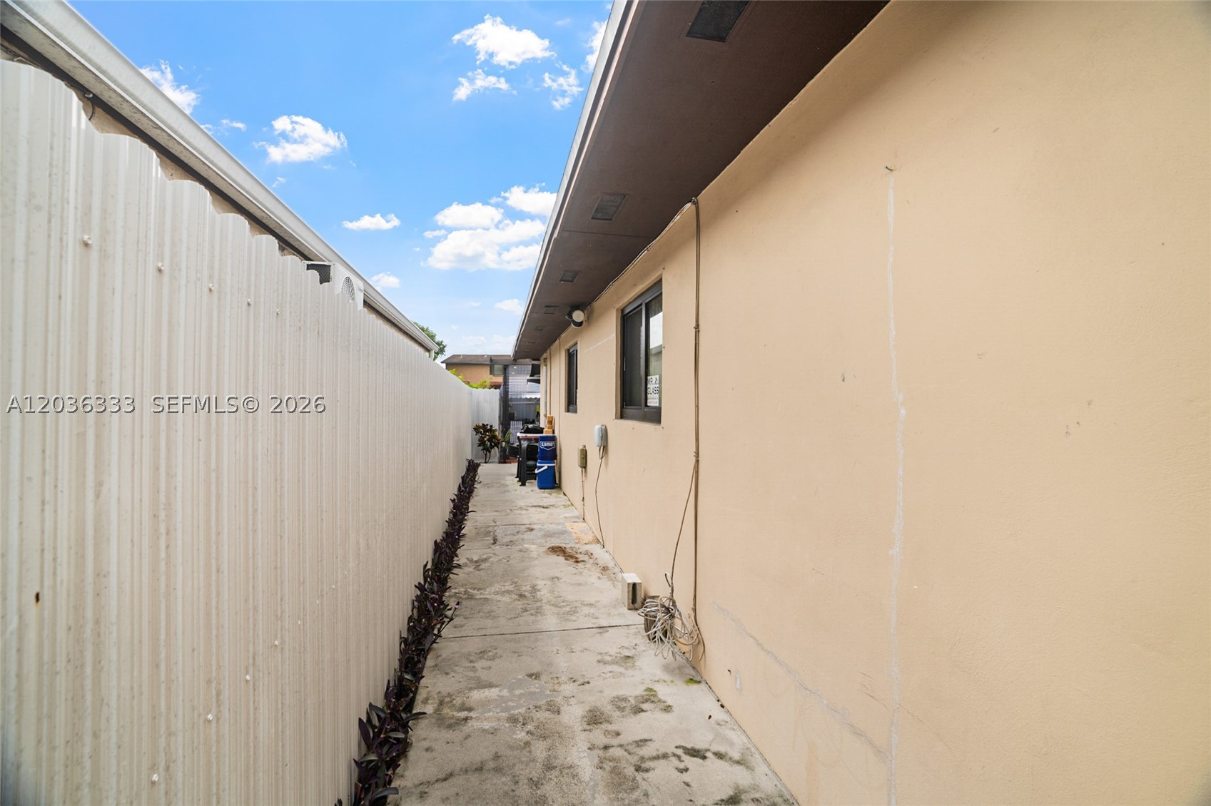 LAKES OF ACADIA UNIT 3 TH - Residential