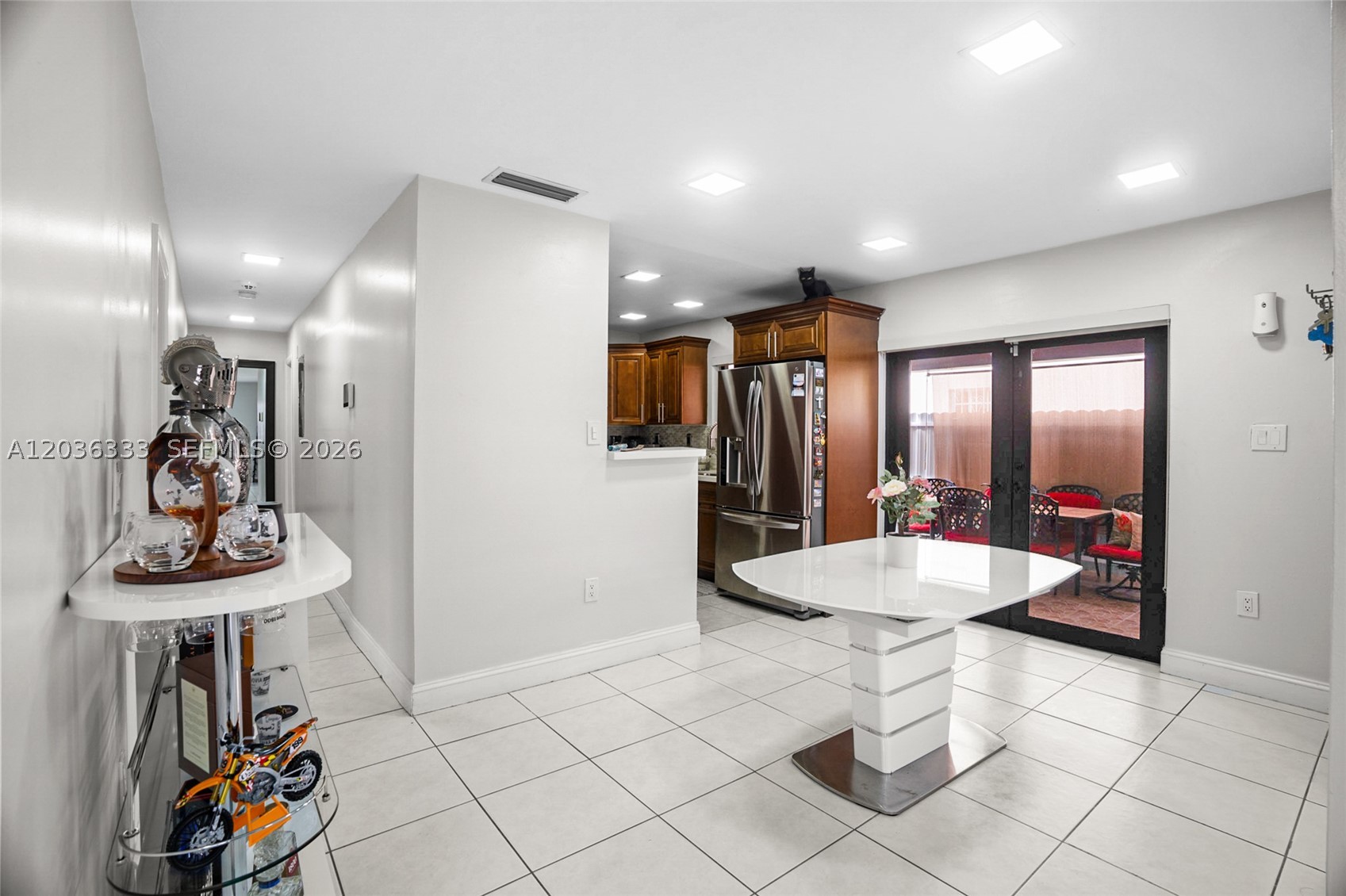 LAKES OF ACADIA UNIT 3 TH - Residential
