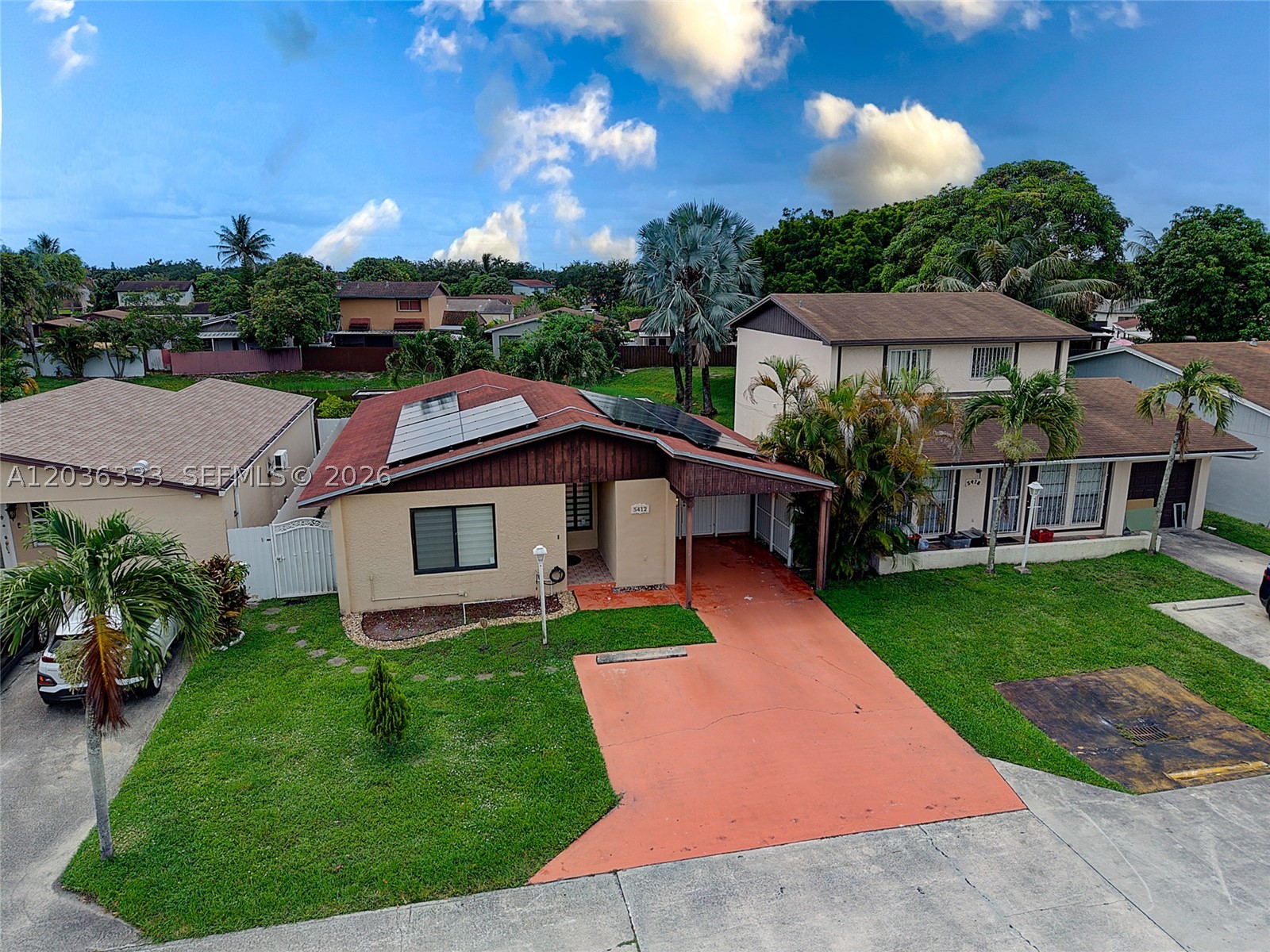 LAKES OF ACADIA UNIT 3 TH - Residential