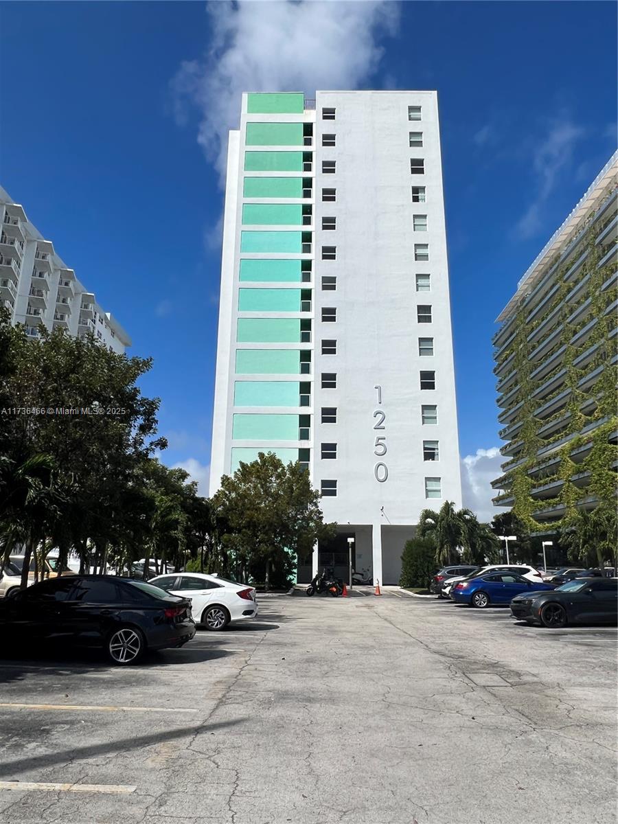BAY GARDEN MANOR CONDO - Residential Lease