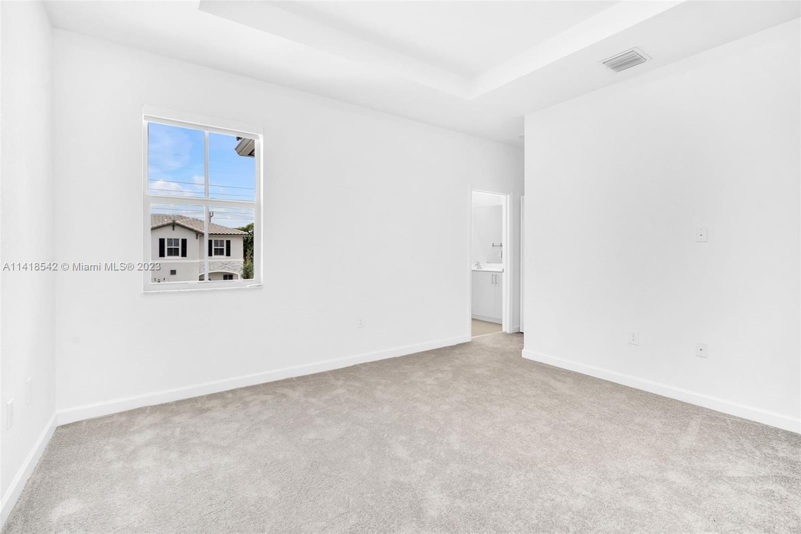 SUNSET TRAILS - Residential Lease