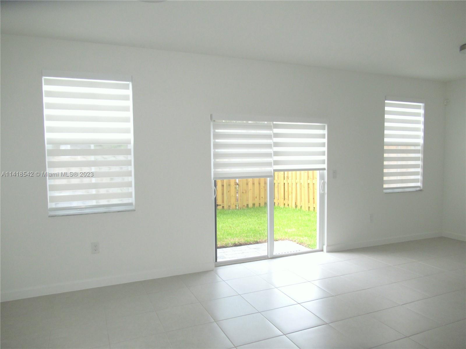 SUNSET TRAILS - Residential Lease