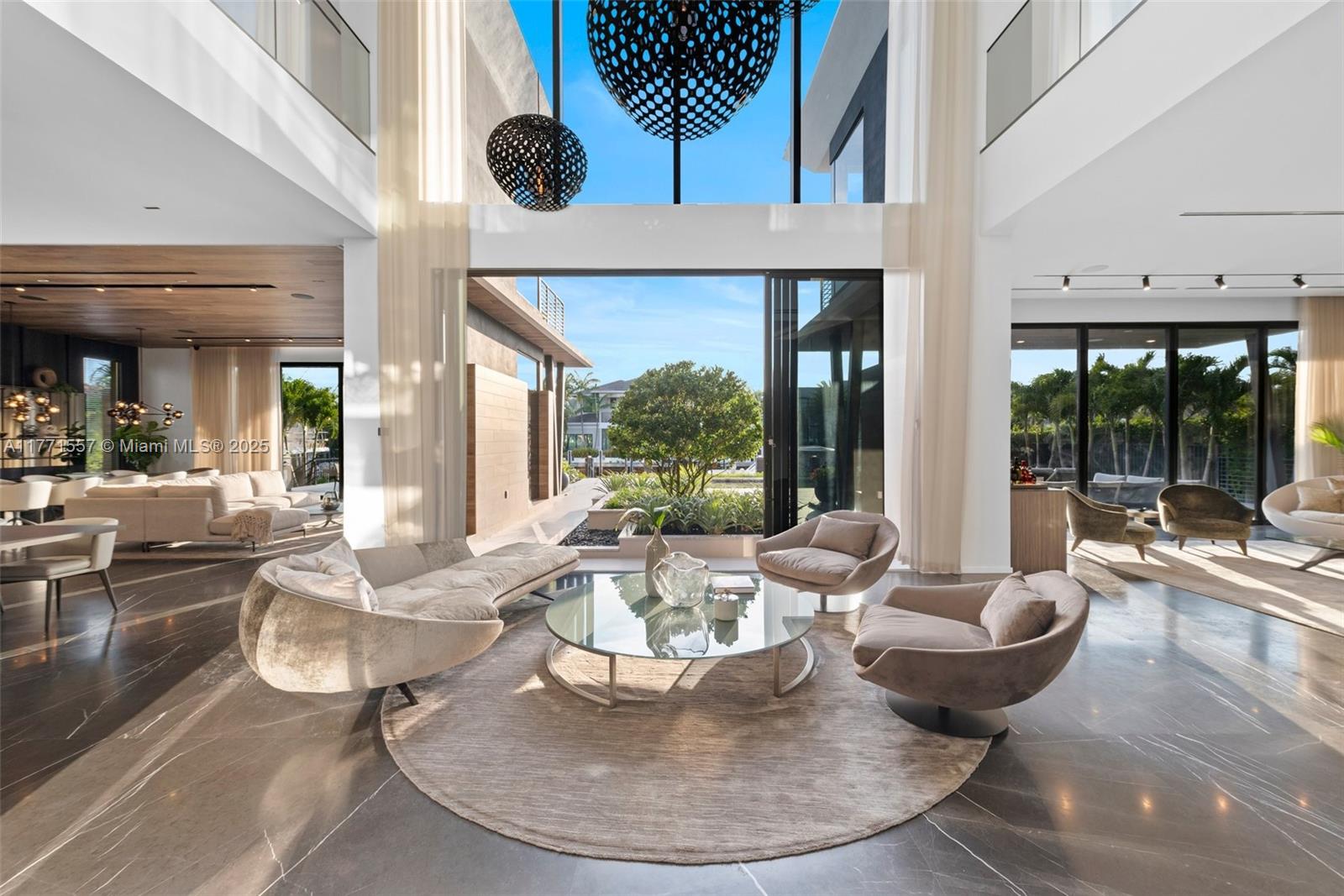 RIVIERA - Residential