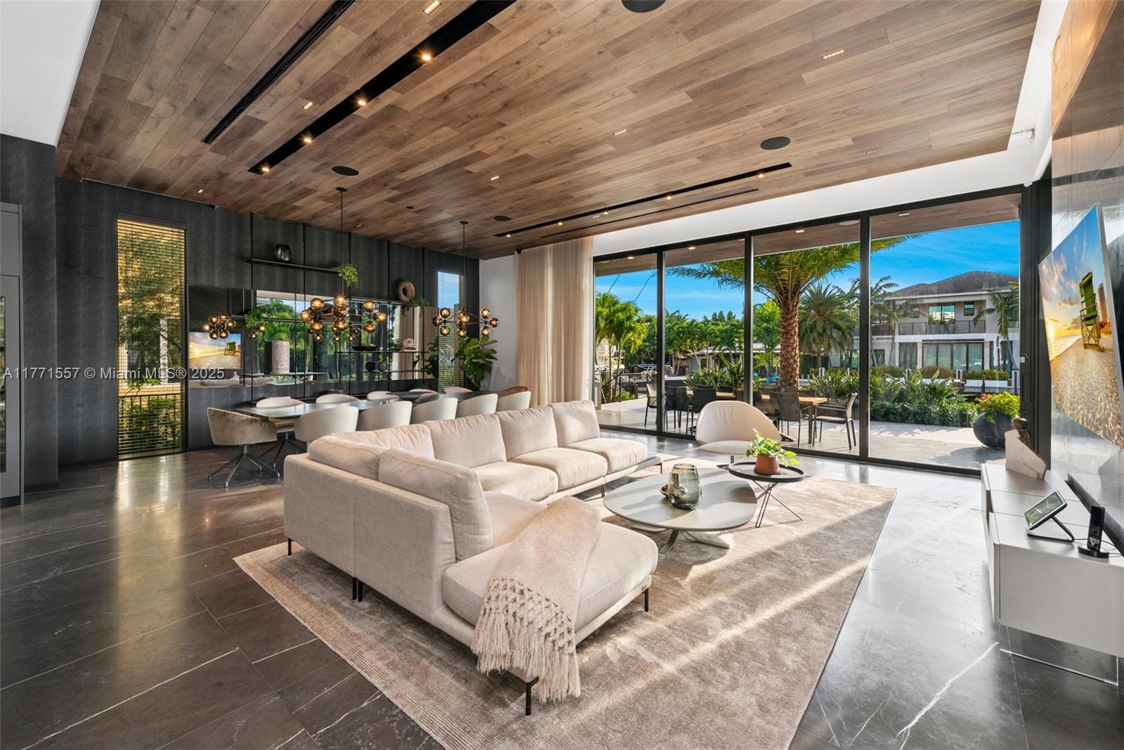 RIVIERA - Residential