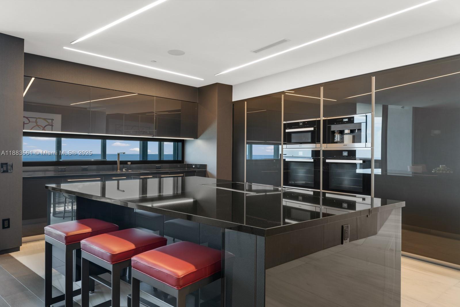 18555 COLLINS AVENUE COND - Residential
