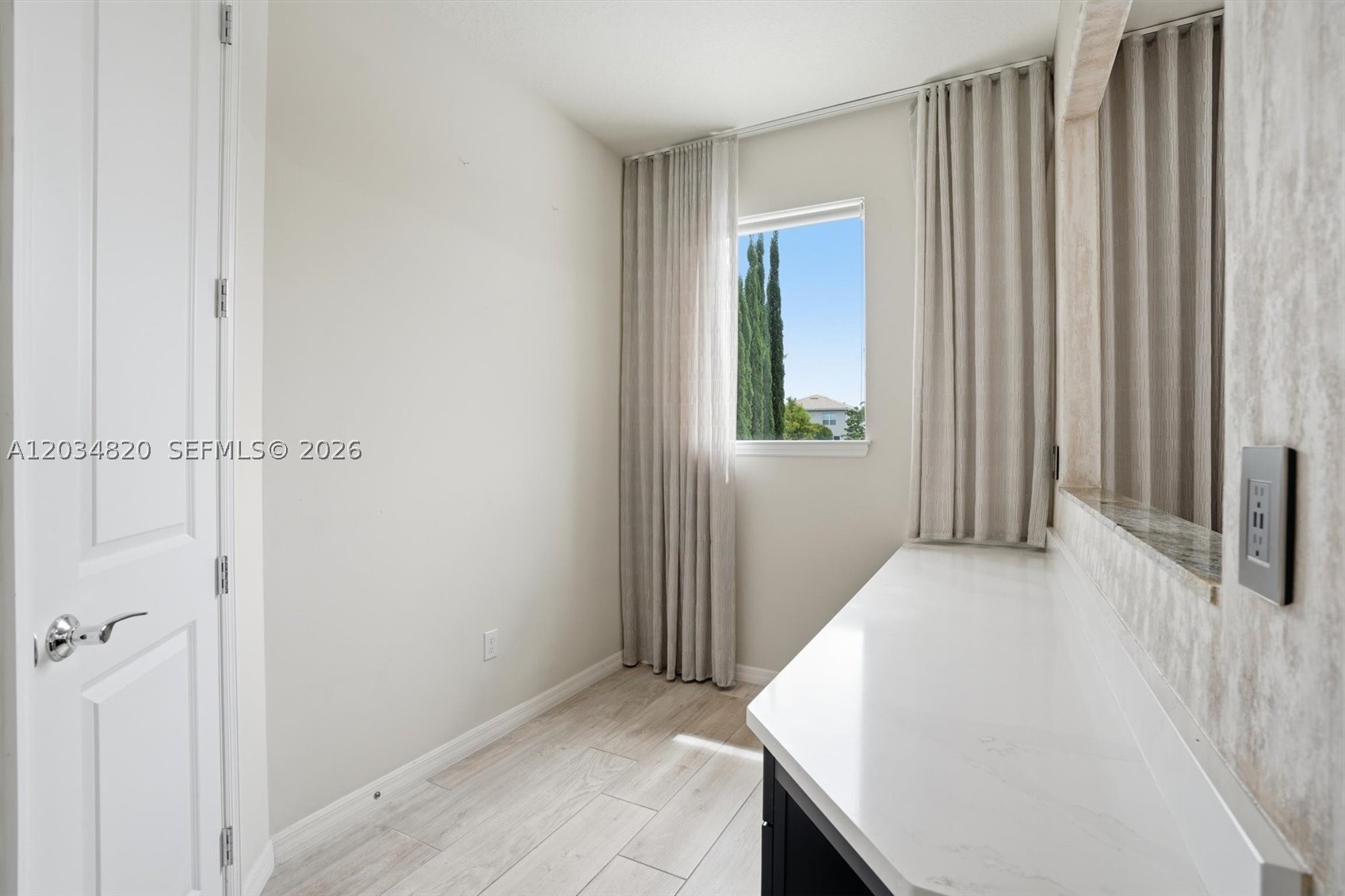 HILLCREST COUNTRY CLUB SO - Residential