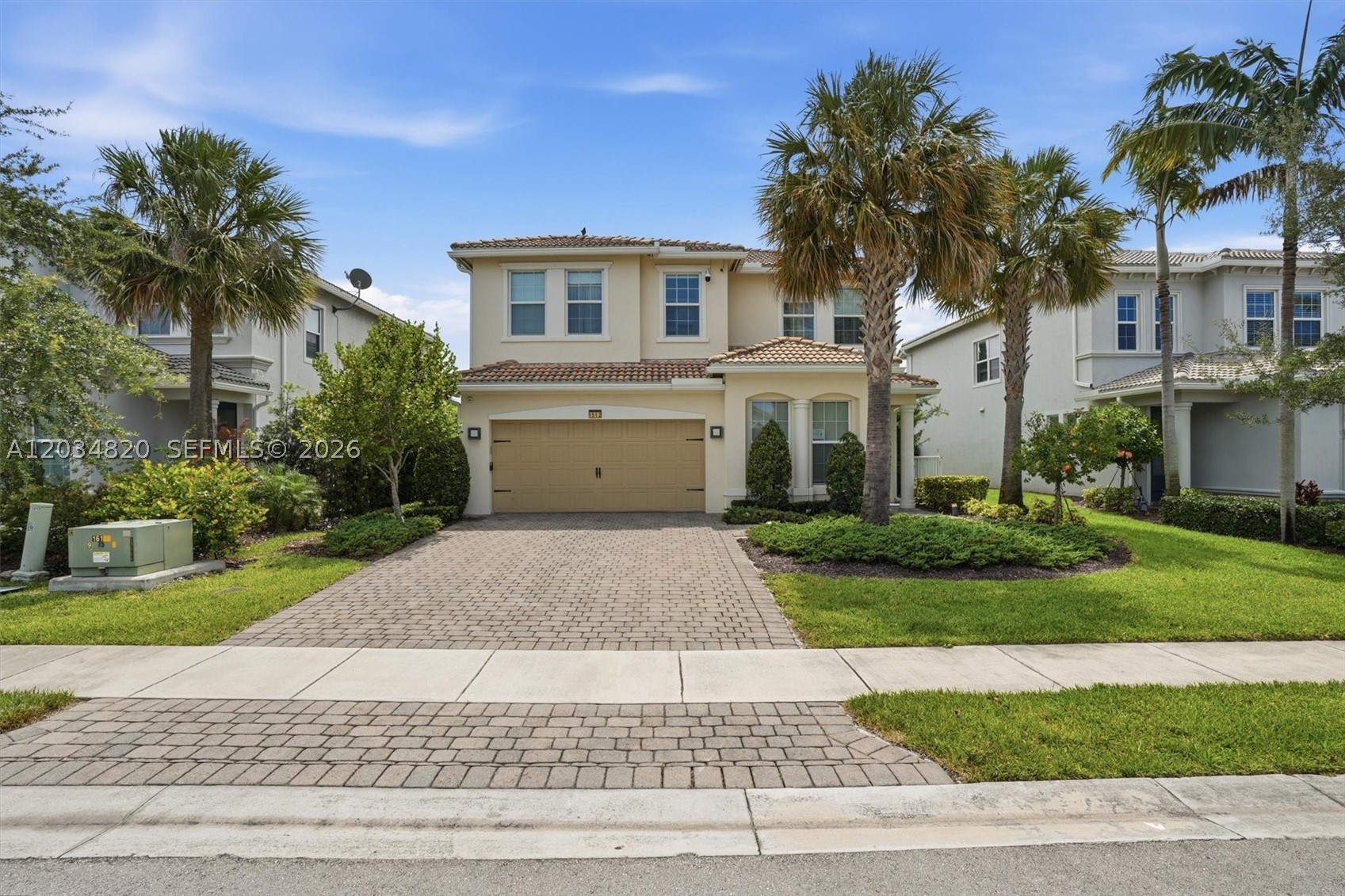 HILLCREST COUNTRY CLUB SO - Residential