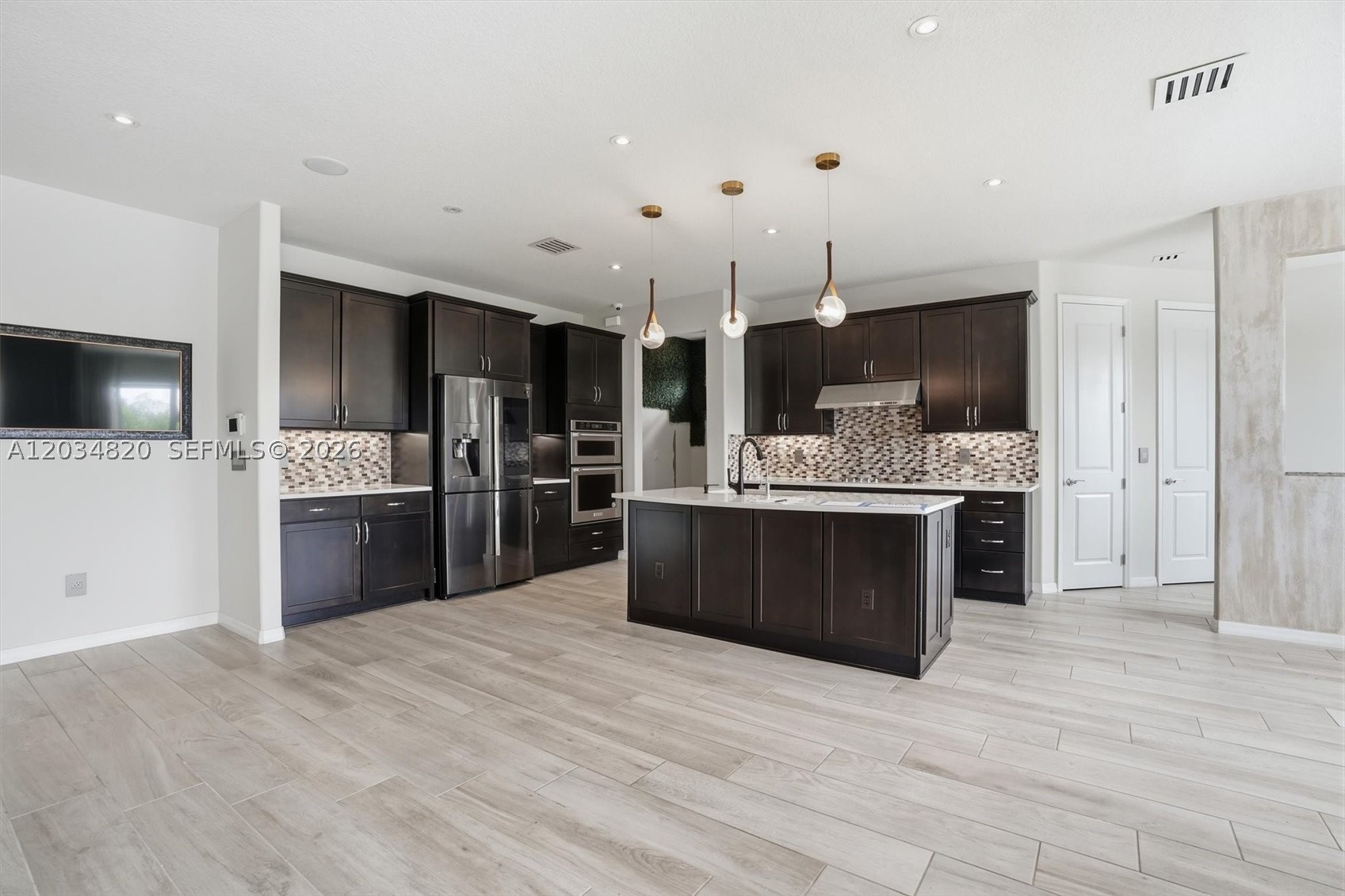 HILLCREST COUNTRY CLUB SO - Residential