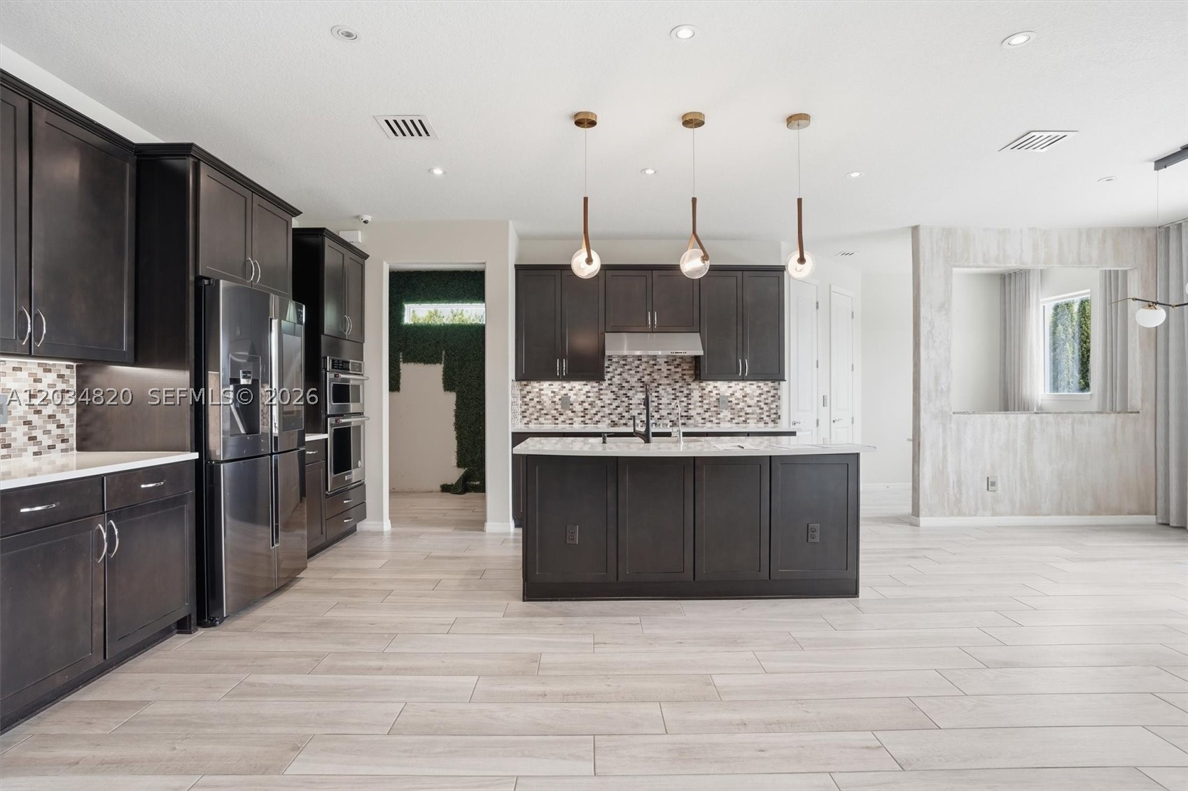 HILLCREST COUNTRY CLUB SO - Residential