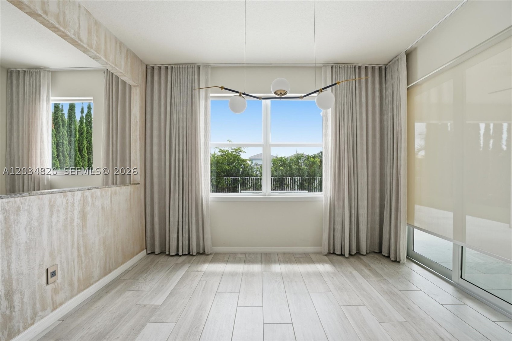 HILLCREST COUNTRY CLUB SO - Residential