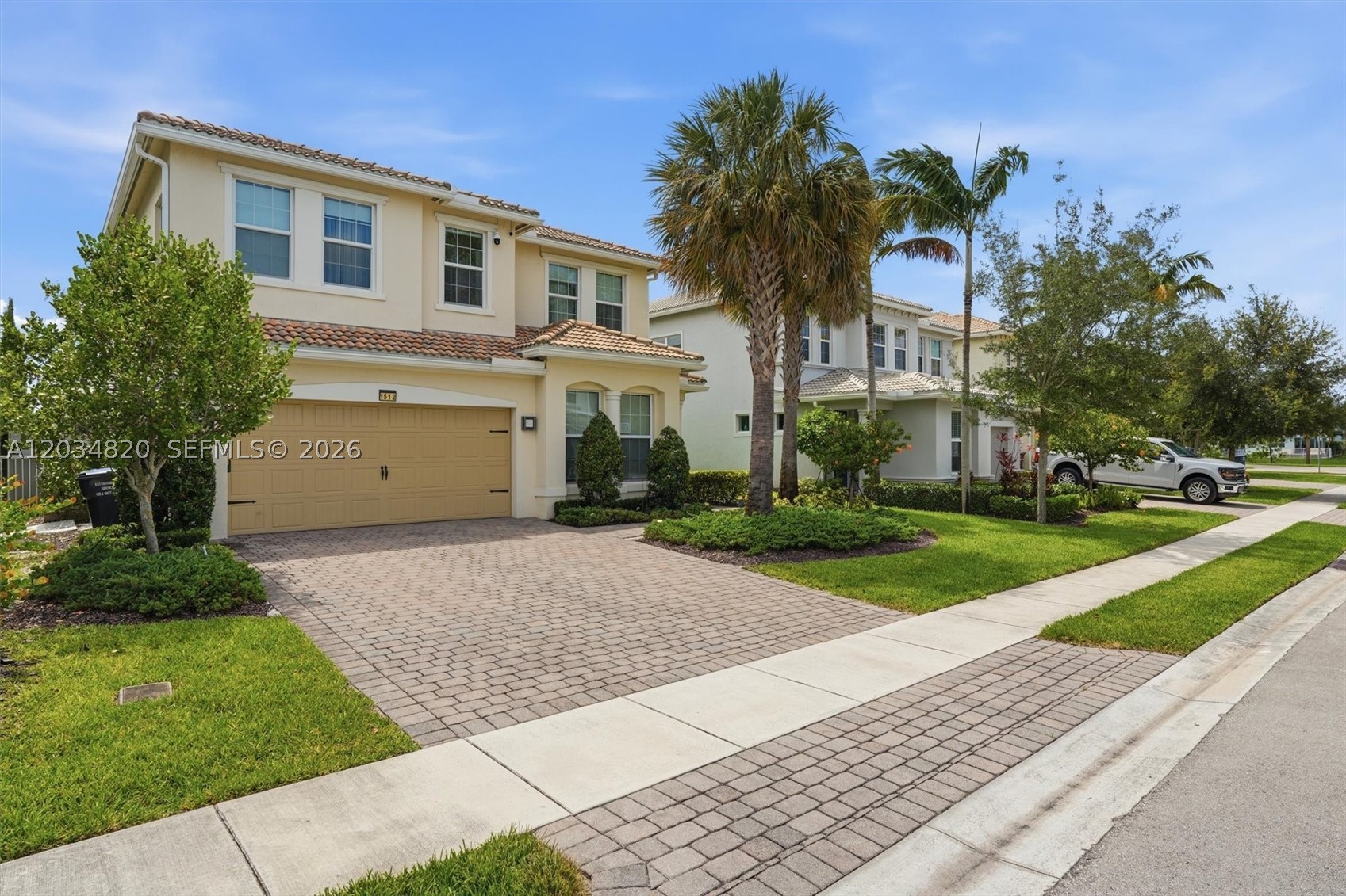 HILLCREST COUNTRY CLUB SO - Residential