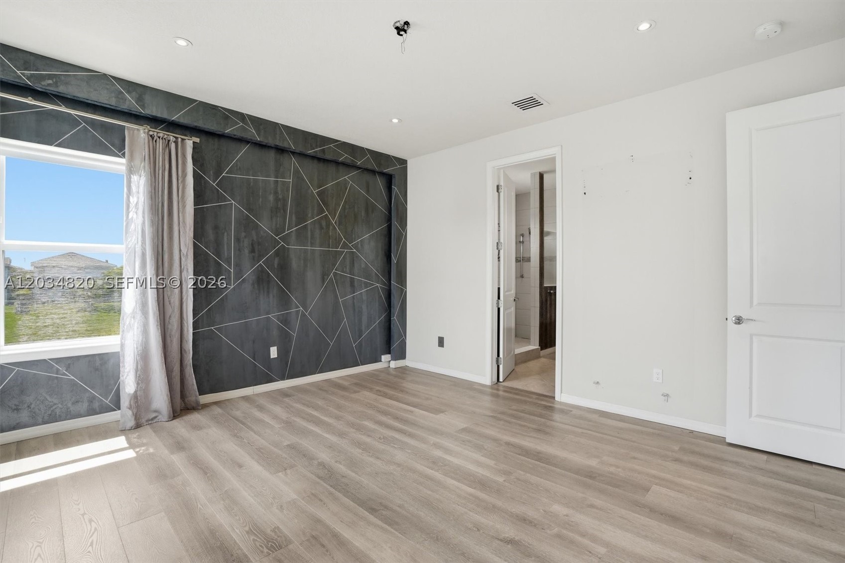 HILLCREST COUNTRY CLUB SO - Residential