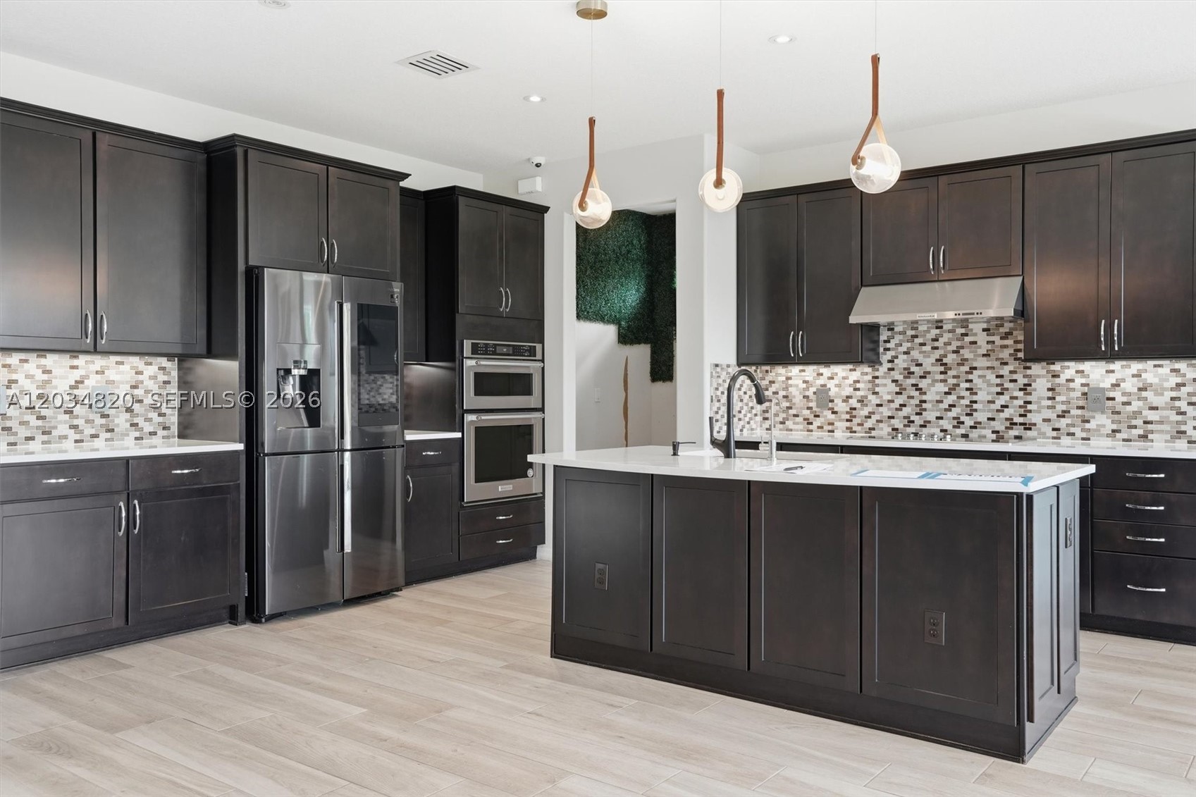 HILLCREST COUNTRY CLUB SO - Residential