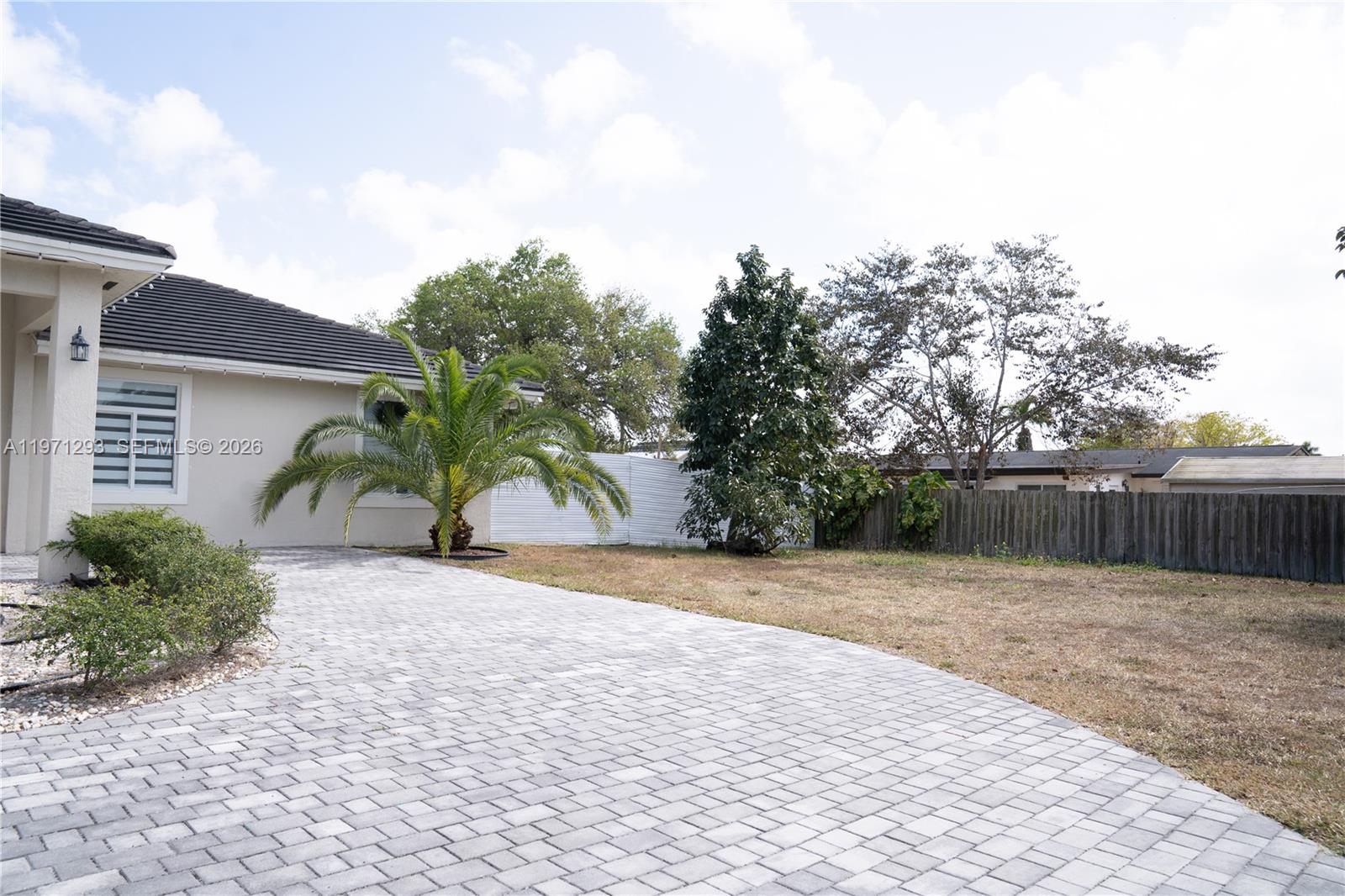 ANACO SOUTH ESTATES - Residential