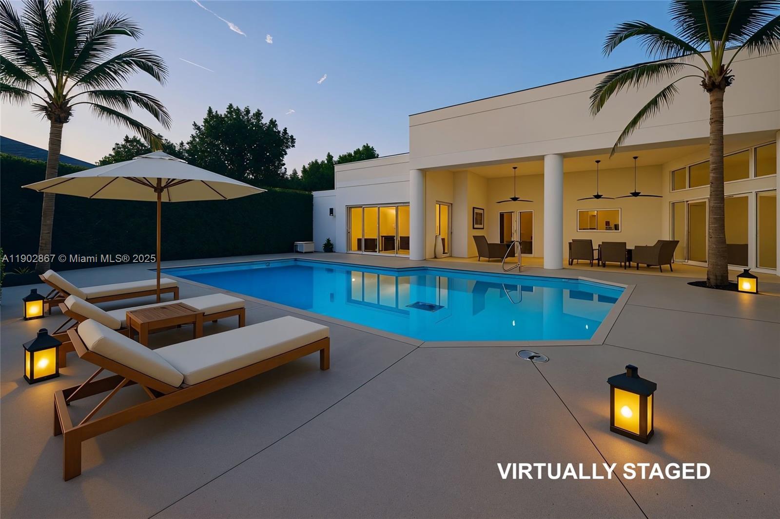 ADMIRALS COVE - Residential