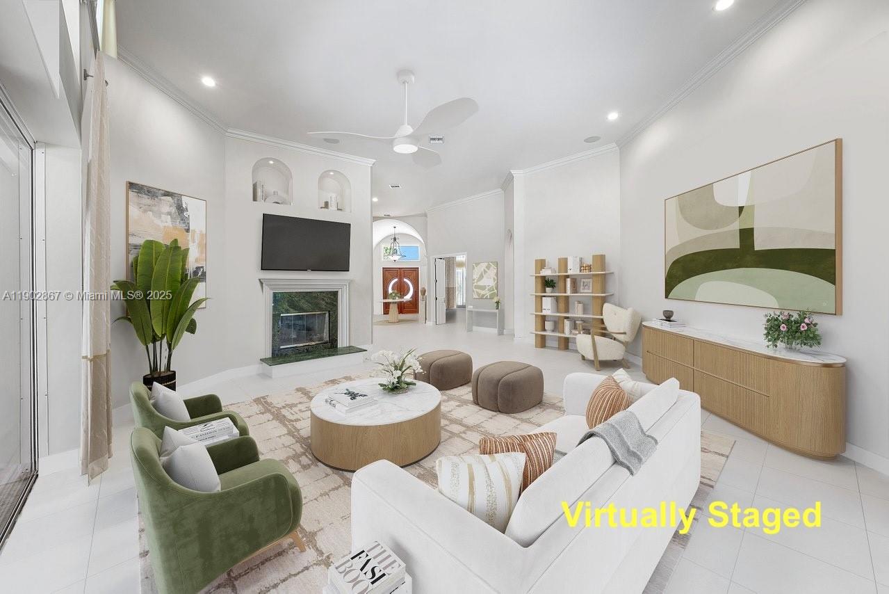 ADMIRALS COVE - Residential