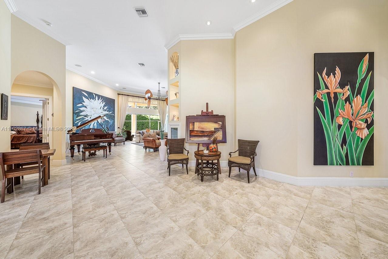ADMIRALS COVE - Residential