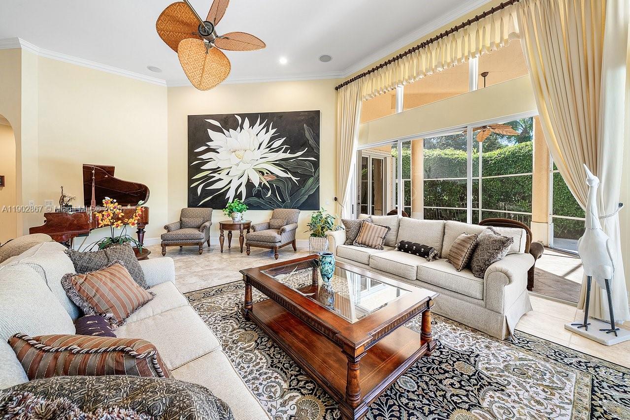 ADMIRALS COVE - Residential