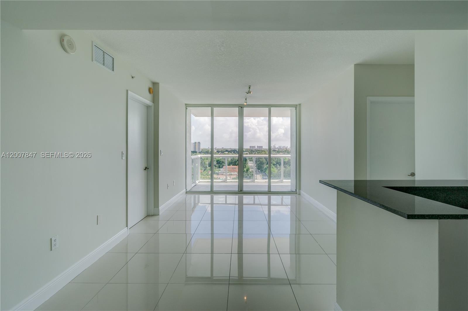 TERRAZAS RIVERPARK VILLAG - Residential