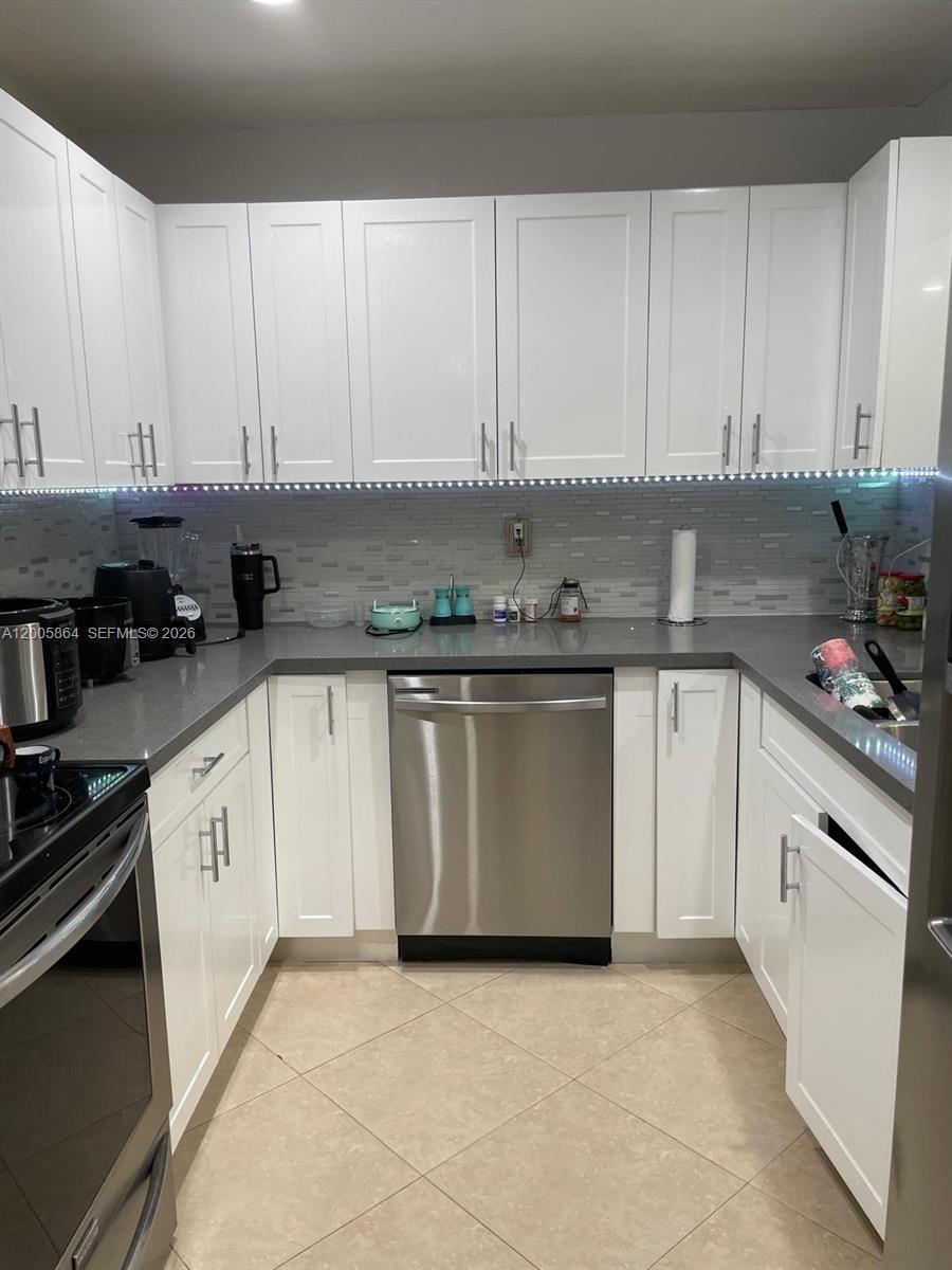 WOODSTOCK TOWNHOMES SEC 1 - Residential